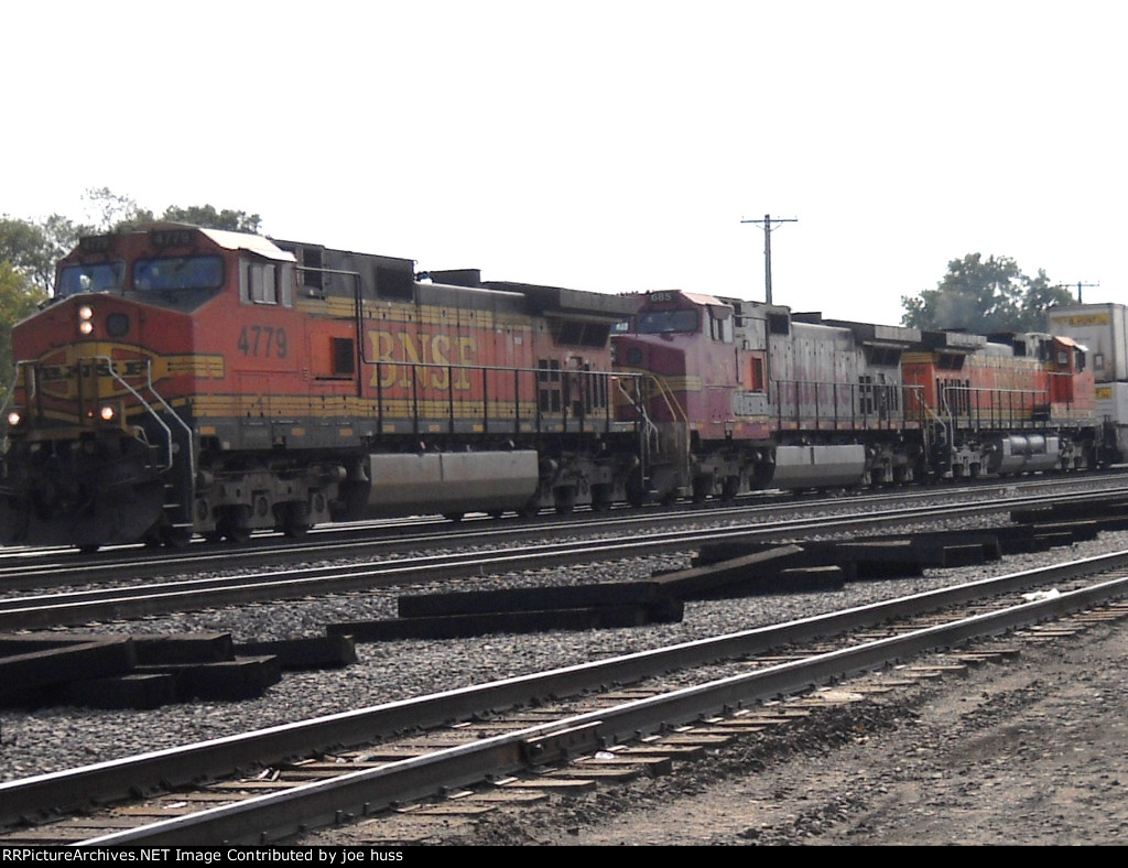 BNSF 4779 West